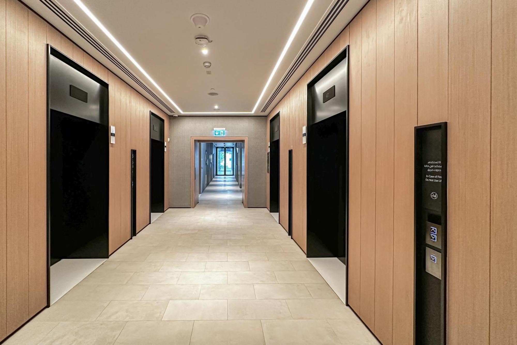 Modern 2Br High Floor Haven In Vida Dubai Marina Exterior foto