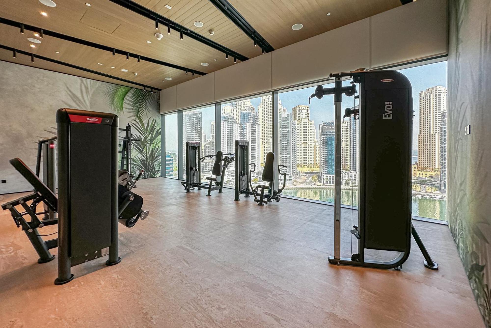 Modern 2Br High Floor Haven In Vida Dubai Marina Exterior foto