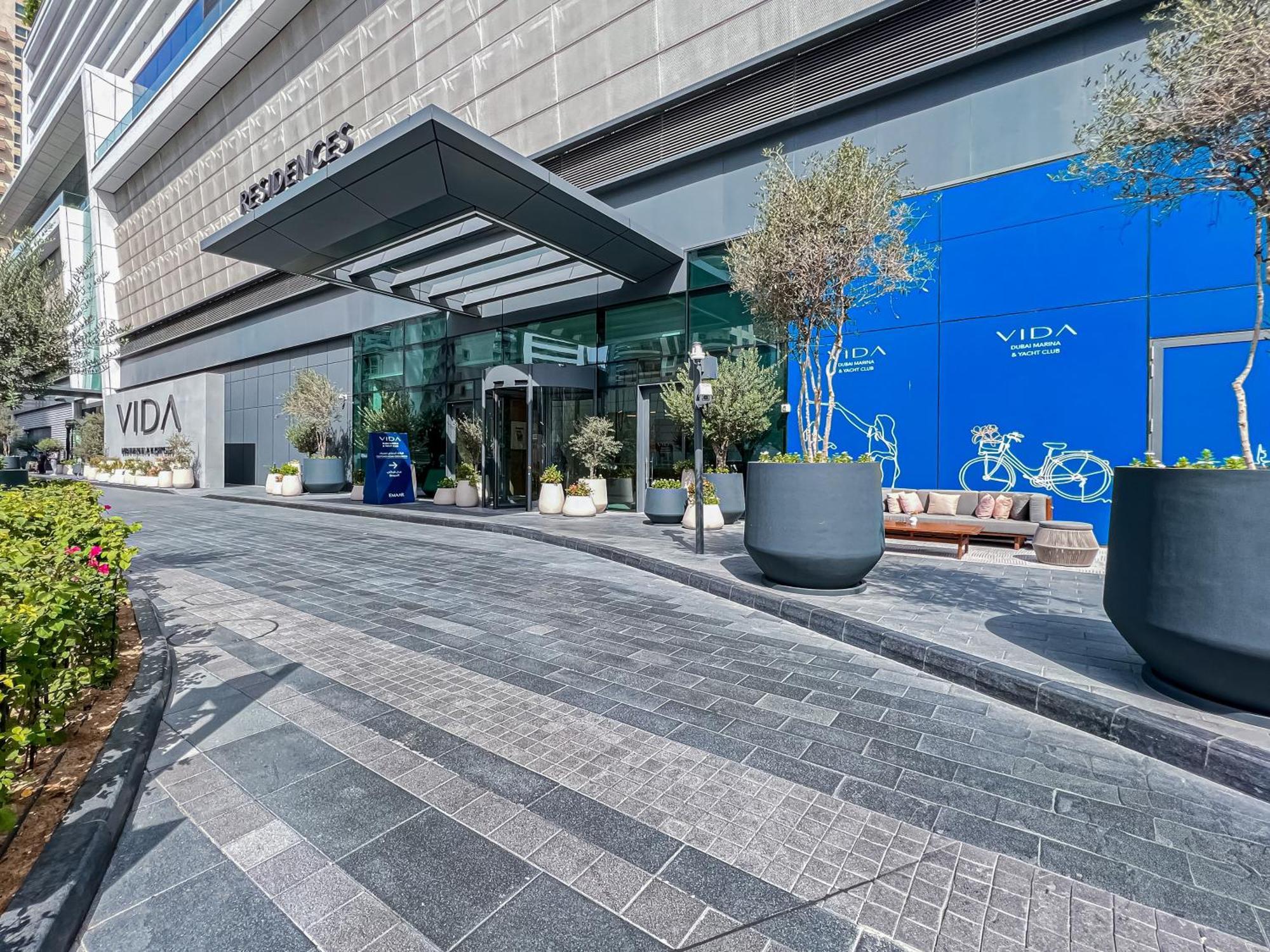 Modern 2Br High Floor Haven In Vida Dubai Marina Exterior foto