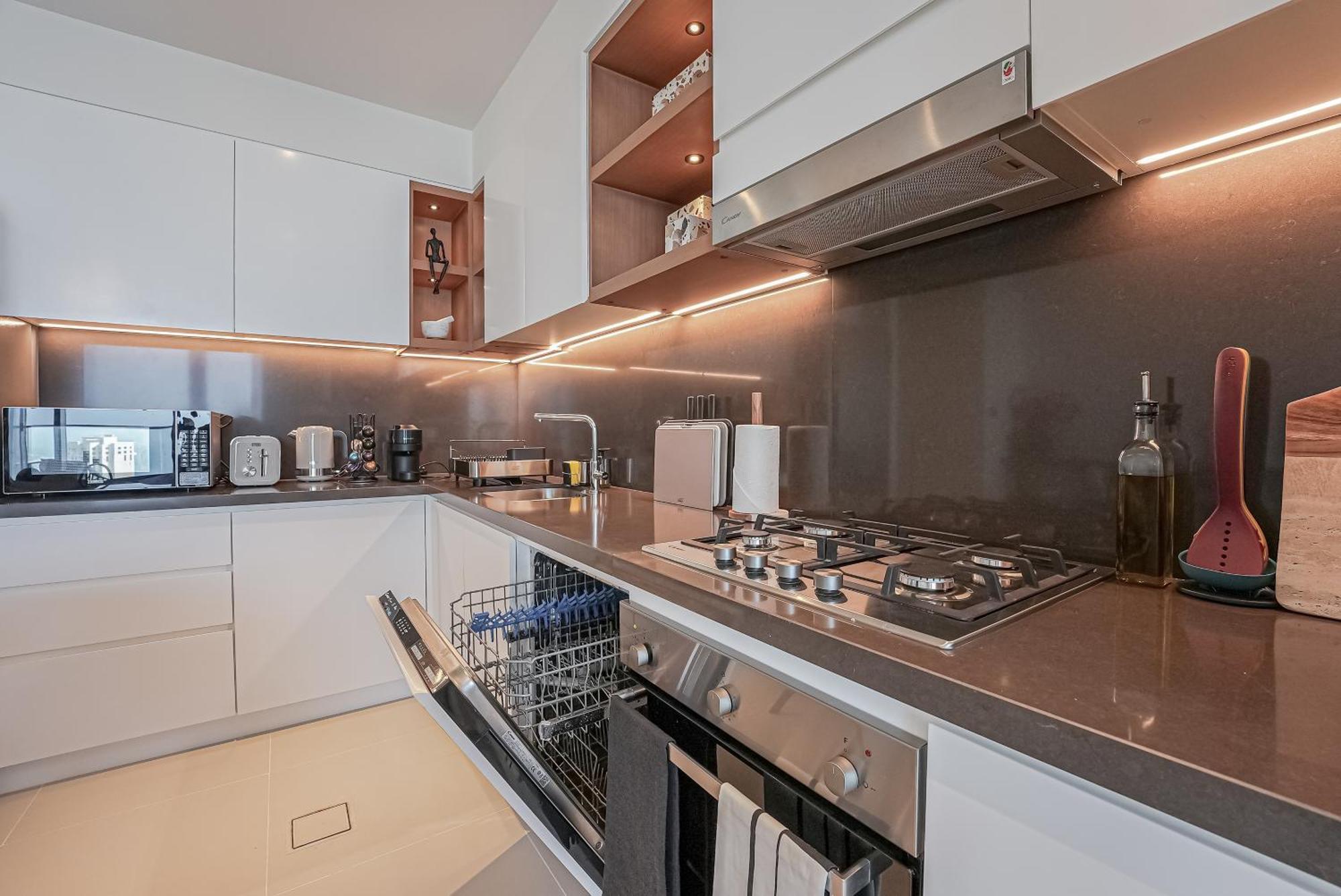 Modern 2Br High Floor Haven In Vida Dubai Marina Exterior foto